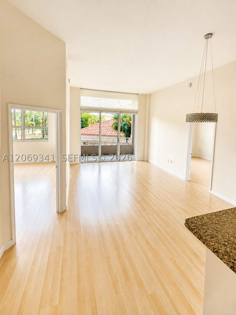 2 bedroom Condominium at 19501 W Country Club Dr 210, Turnberry On The Green Co, Aventura — photo 5
