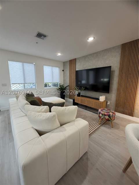 10300 NW 66th St, Doral FL - photo 12 of 72