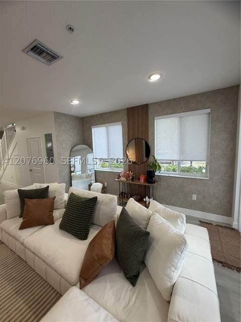 10300 NW 66th St, Doral FL - photo 18 of 72