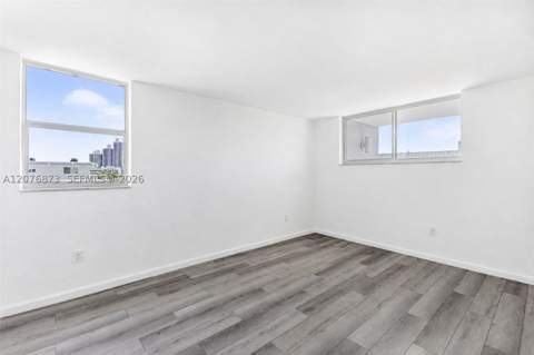 1045 10th St 604, Miami Beach FL - photo 13 of 41