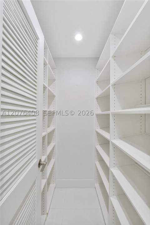 90 Edgewater Dr 104, Coral Gables FL - photo 19 of 33