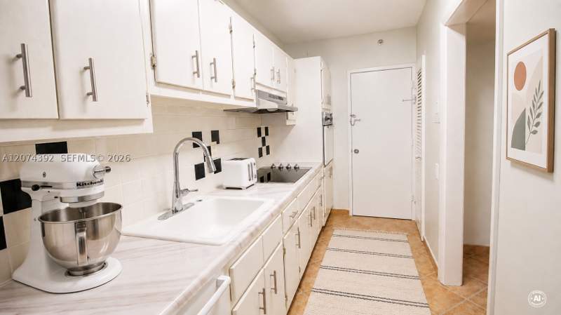 0 bedroom Condominium at 100 Lincoln Rd 631, The Decoplage Condo, Miami Beach — photo 3