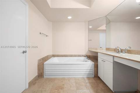4779 Collins Ave 1804, Miami Beach FL - photo 14 of 44