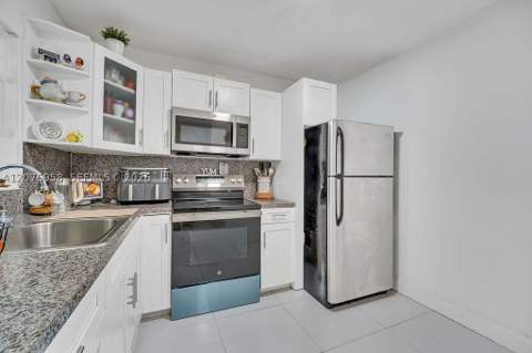 20400 NW 38th Ct, Miami Gardens FL - photo 9 of 49