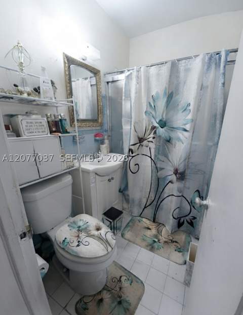 8210 NW 34th Ave, Miami FL - photo 8 of 16