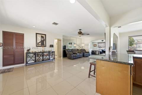 9500 Cutler Ridge Dr, Cutler Bay FL - photo 19 of 45