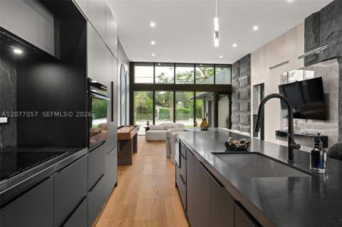 400 NW 49th St, Miami FL - photo 14 of 45