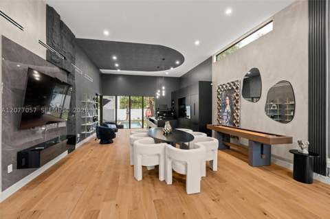 400 NW 49th St, Miami FL - photo 6 of 45