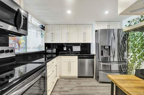 18707 NE 14th Ave 522, Miami FL - photo 16 of 40