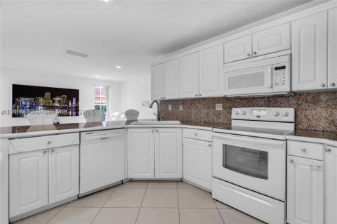13904 SW 18th Ter, Miami FL - photo 13 of 54