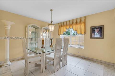 13904 SW 18th Ter, Miami FL - photo 7 of 54
