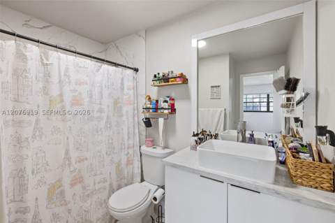 827 NE 199th St 206, Miami FL - photo 24 of 34
