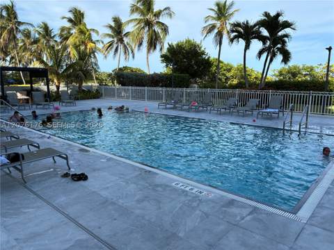 4301 Collins Ave 402, Miami Beach FL - photo 11 of 12