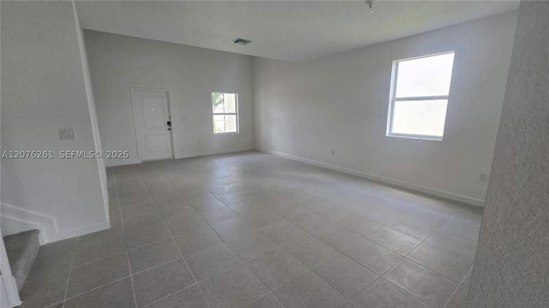 5 bedroom SingleFamilyResidence at 2475 SE 29th Dr, Keys Gate Subdivision, Homestead — photo 5