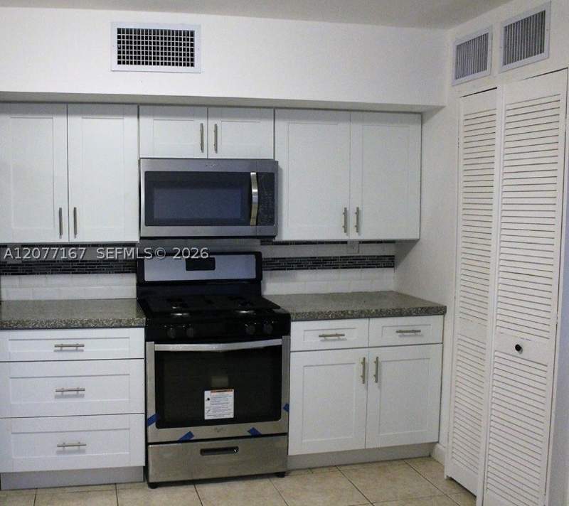 3 bedroom Townhouse at 7133 SW 109th Ct, Snapper Creek Townhouses, Miami — photo 2