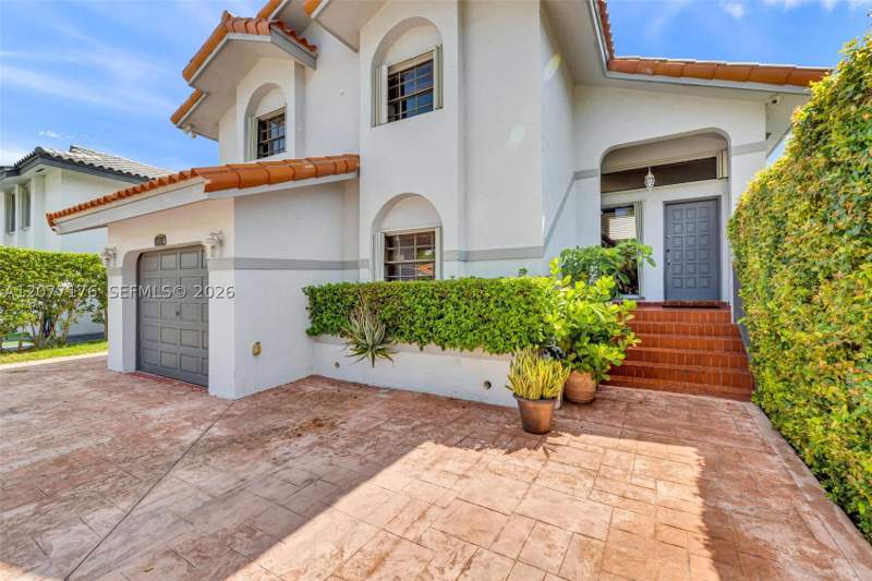 3 bedroom SingleFamilyResidence at 9911 SW 136th Ct, Davidson One Sub, Miami — photo 4
