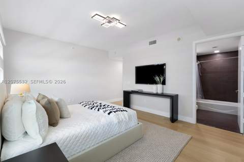 1040 Biscayne Blvd 3403, Miami FL - photo 23 of 38