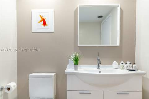 485 Brickell Ave 3410, Miami FL - photo 16 of 32