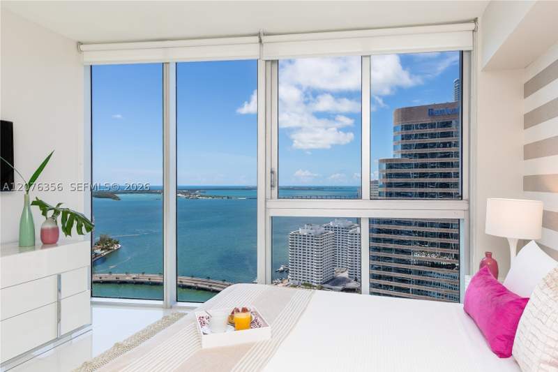 2 bedroom Condominium at 485 Brickell Ave 3410, Icon Brickell Condo No 3, Miami — photo 5
