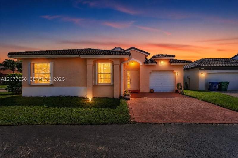 3 bedroom SingleFamilyResidence at 8021 SW 158th Pl, Parcel G At Lago Mar, Miami — photo 2