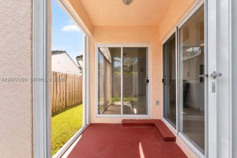 8021 SW 158th Pl, Miami FL - photo 6 of 32