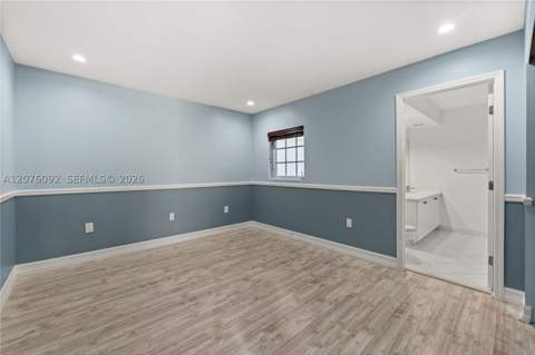 3110 NE 210th Ter, Aventura FL - photo 10 of 16