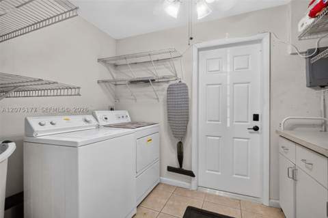 4585 E 9th Ln, Hialeah FL - photo 18 of 26