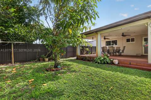 4585 E 9th Ln, Hialeah FL - photo 22 of 26