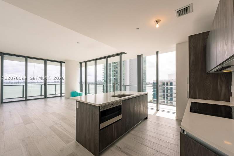 4 bedroom Condominium at 480 NE 31st St 2101, Gran Paraiso Condo, Miami — photo 4