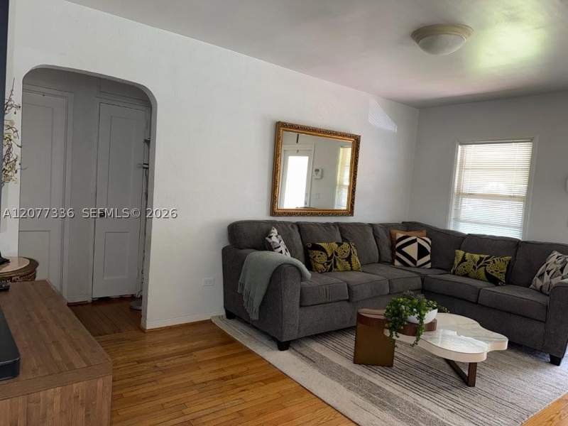 3 bedroom SingleFamilyResidence at 4289 NW 5th St, Golf Course Park, Miami — photo 4
