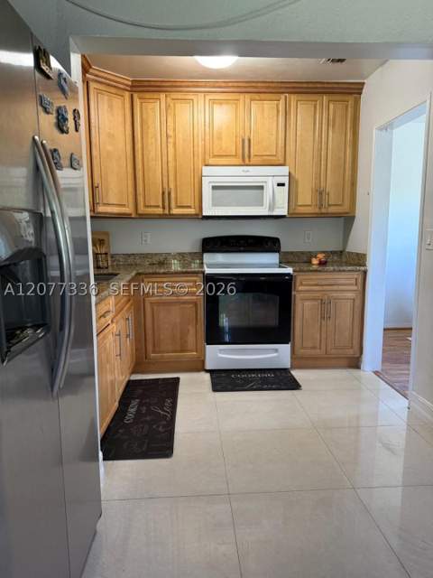 4289 NW 5th St, Miami FL - photo 9 of 28