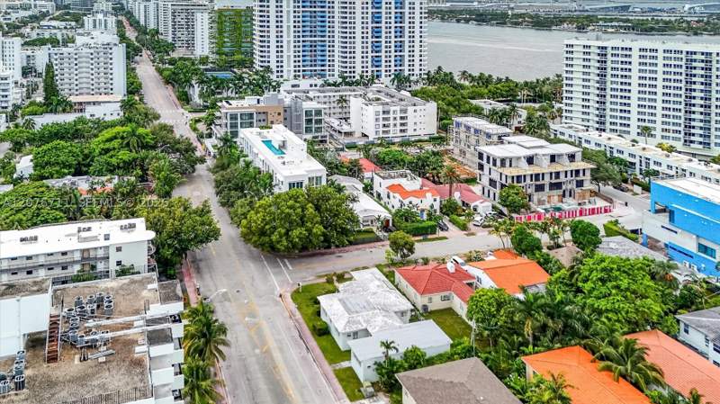 5 bedroom SingleFamilyResidence at 1301 Flamingo Way, Alton Beach Bay Front Re-, Miami Beach — photo 5