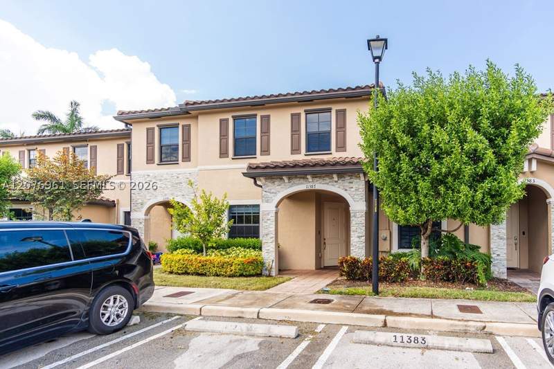 3 bedroom SingleFamilyResidence at 11387 SW 248th Ter, Coco Palm Villas, Homestead — photo 2