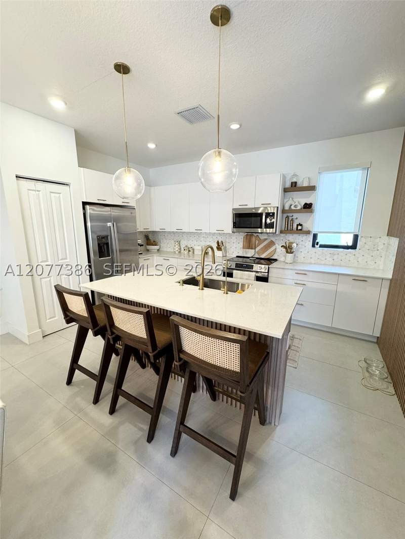 3 bedroom Townhouse at 4867 NW 84th Ave, Downtown Doral South Phas, Doral — photo 5