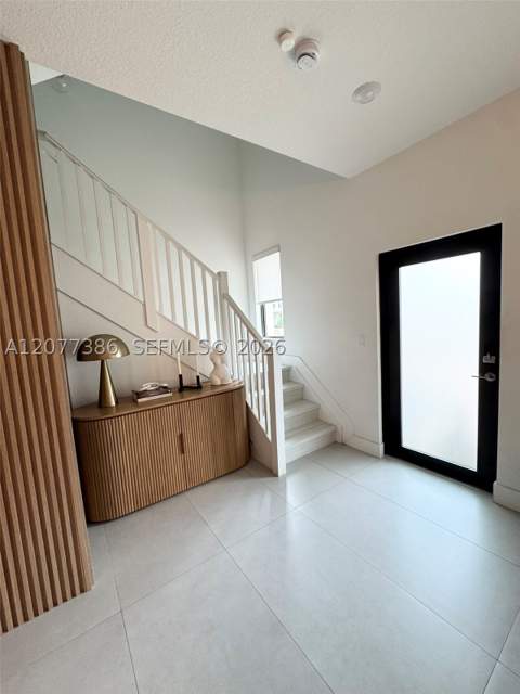 4867 NW 84th Ave, Doral FL - photo 8 of 20