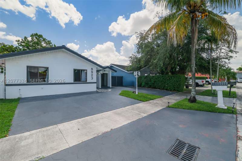 4 bedroom SingleFamilyResidence at 5923 SW 147th Pl, West Miller Heights Sec 1, Miami — photo 3