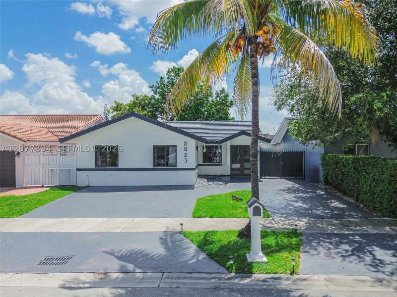 4 bedroom SingleFamilyResidence at 5923 SW 147th Pl, West Miller Heights Sec 1, Miami — photo 4