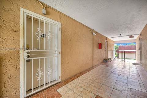 220 NW 107th Ave 204, Miami FL - photo 24 of 39