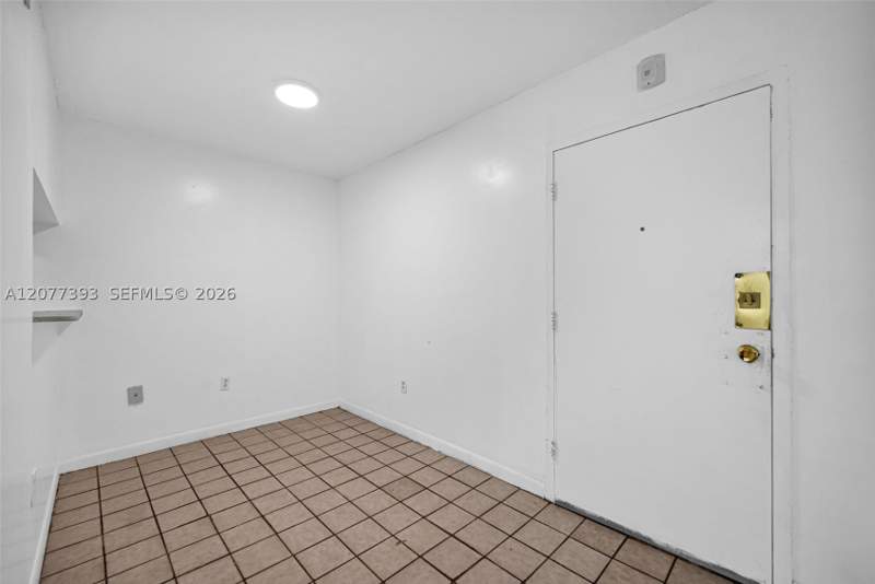 1 bedroom Condominium at 220 NW 107th Ave 204, Laguna Club East Condo, Miami — photo 3