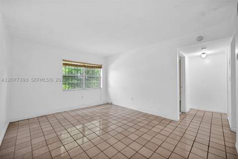 220 NW 107th Ave 204, Miami FL - photo 8 of 39