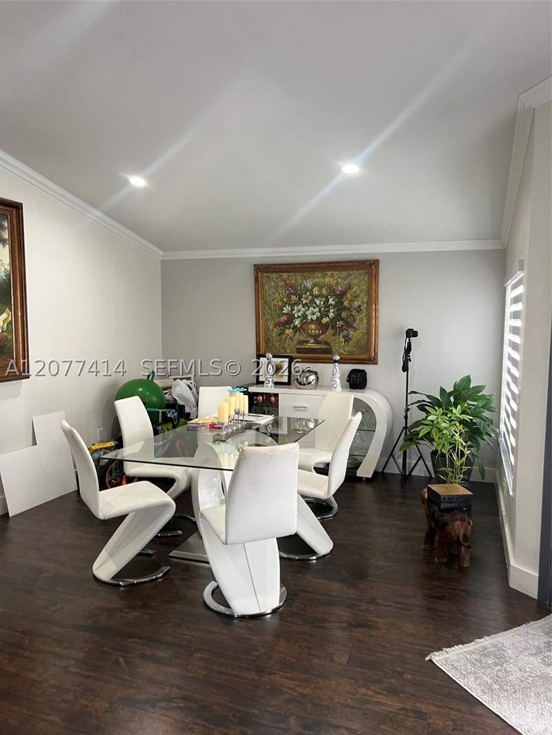 5 bedroom SingleFamilyResidence at 5861 SW 149th Ct, West Miller Heights Sec 4, Miami — photo 3