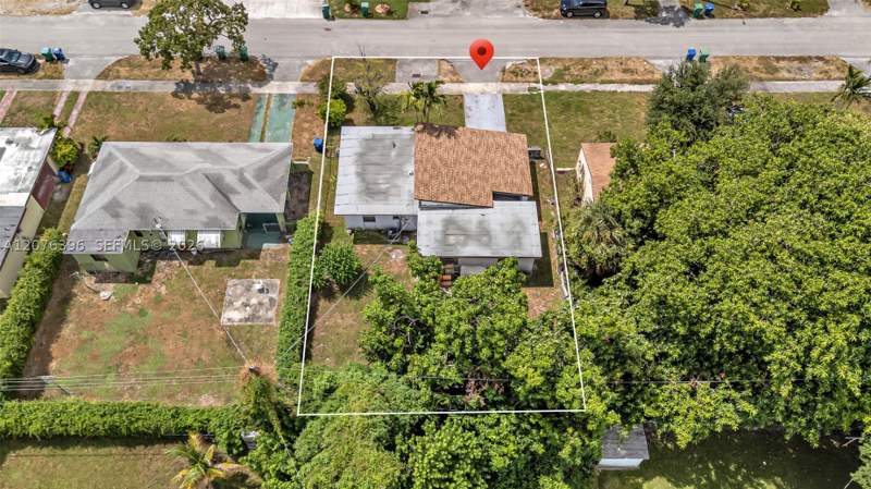 2 bedroom SingleFamilyResidence at 835 NW 84th St, Arcola Gardens, Miami — photo 4