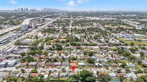 835 NW 84th St, Miami FL - photo 8 of 9