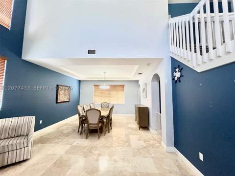 912 NE 35th Ave, Homestead FL - photo 8 of 51
