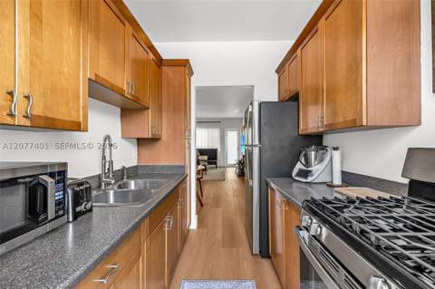 1840 James Ave 13, Miami Beach FL - photo 10 of 16