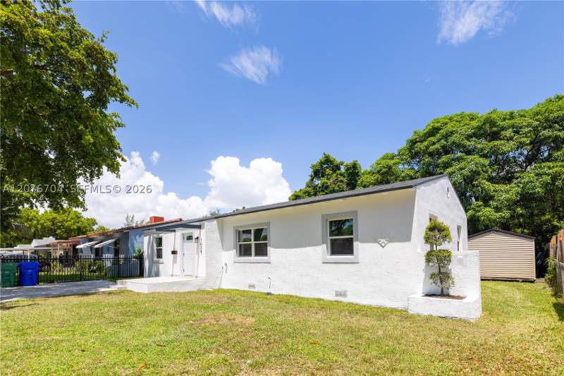 3 bedroom SingleFamilyResidence at 1029 NW 42nd St, Durham Village, Miami — photo 4