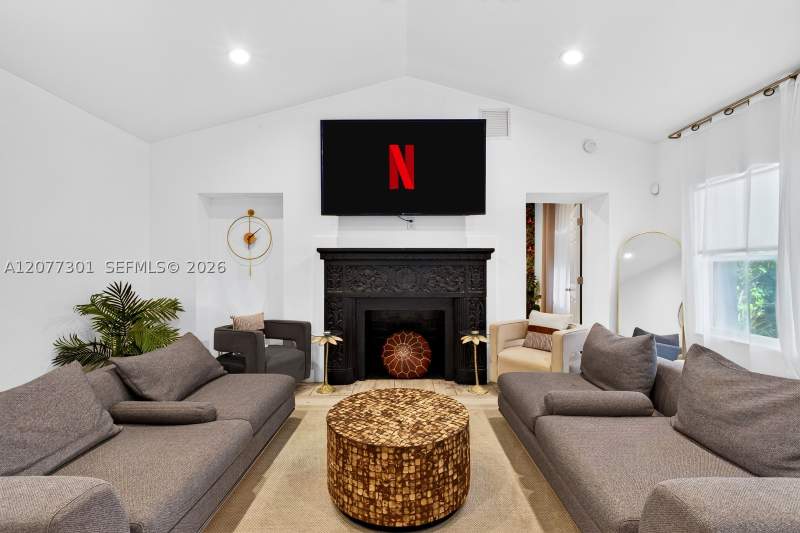 4 bedroom SingleFamilyResidence at 232 NW 59th St #232, College Park Addn, Miami — photo 2
