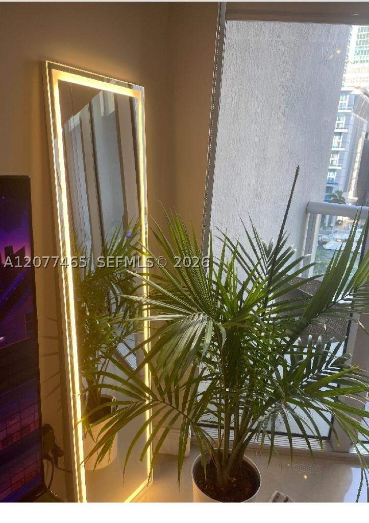 0 bedroom Condominium at 475 Brickell Ave 808, Iconbrickell Condo No 1, Miami — photo 2