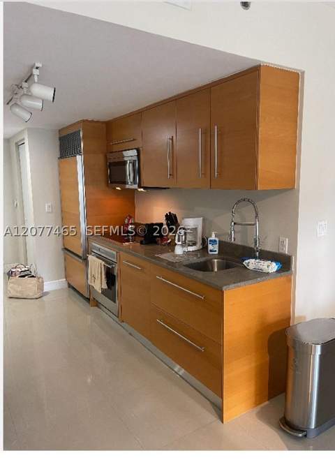 475 Brickell Ave 808, Miami FL - photo 9 of 12