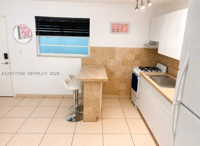 1 bedroom Condominium at 528 Meridian Ave 202A, Star Meridian Condo, Miami Beach — photo 4